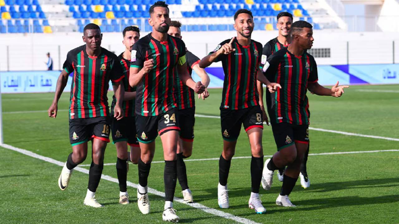 الجيش الملكي يُغري هداف كبير لخطفه من الدوري السعودي
