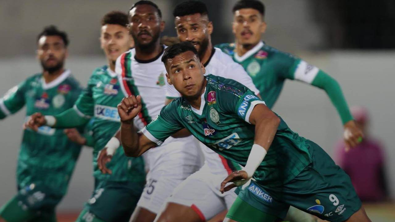 الرجاء الرياضي يستعد لهيكلة جديدة.. أربعة لاعبين يغادرون في الميركاتو الصيفي